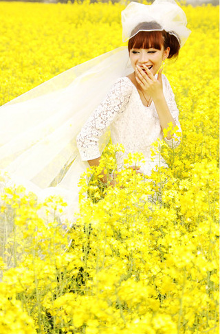 冠冕堂皇的离开何必找理由_青春阳光的意境女生QQ空间图片