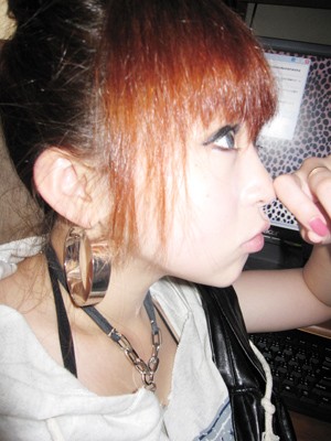 伤过之后才知道没有珍惜_颓废个性的非主流纯情女生QQ空间图片素材