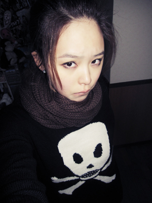 伤过之后才知道没有珍惜_颓废个性的非主流纯情女生QQ空间图片素材