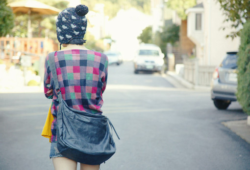 我会带着爱远远的离开_意境唯美的非主流女生QQ空间图片