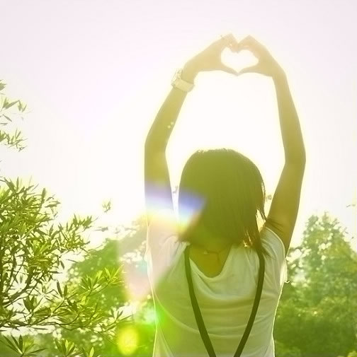 一直在回忆你温暖的怀抱_非主流意境唯美QQ空间图片素材