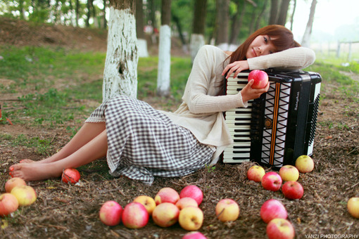 在错误的剧本中,最后剩惨淡的结局。