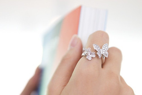 爱情让我恍惚_2011情人节戒指非主流QQ空间图片素材