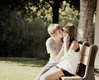 最新情侣KISS头像