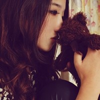 所有的美好只是在挣扎_唯美幸福的非主流女生QQ头像