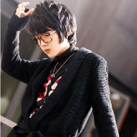 怀念在一起的曾经_沉醉过往的非主流时尚男女QQ头像