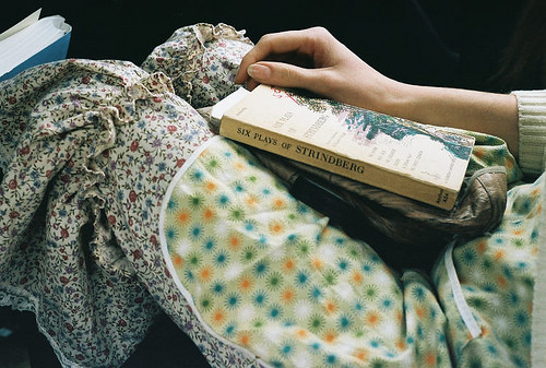 我的灵魂脱离了生命的轨道_思念缠绵的纯情女生QQ空间意境图片