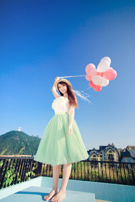 是你的冷漠让我想太多_清纯阳光的唯美女生QQ空间图片