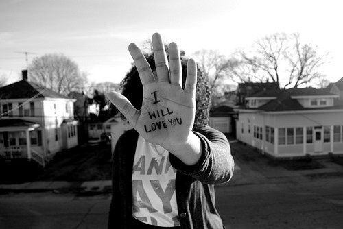 还是掩饰在想你_非主流时尚意境QQ空间图片素材