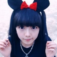 我们都忙着遗忘过去_非主流伤感女生QQ头像