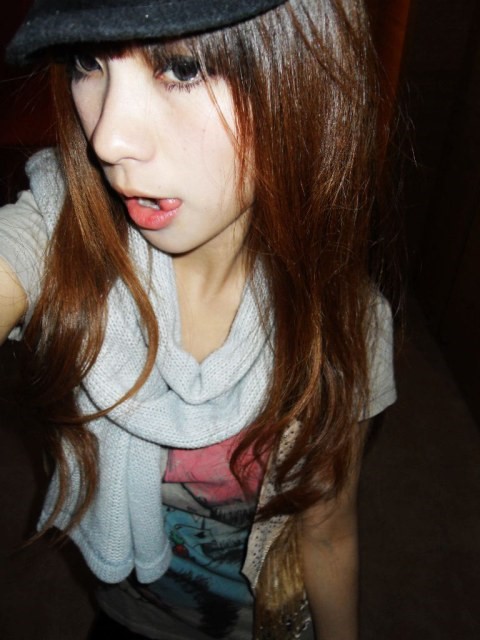 寻找遥不可及的安慰_时尚性感女生QQ空间图片