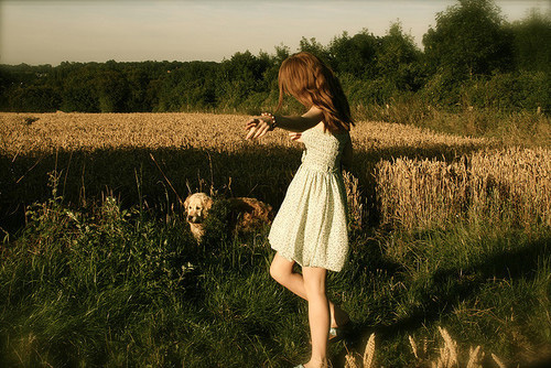 学会了把眼泪流回心里_唯美意境的清纯女生QQ空间图片素材