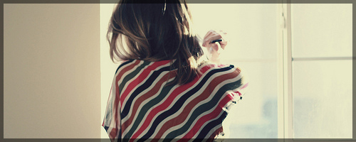 小心的收藏那段枯黄的记忆_独自徘徊的非主流意境QQ空间图片素材