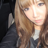 回忆迟早会抛弃我_性感可爱女生QQ头像