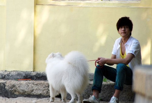 这莫大的天空也会这样的悲怆_好看男生QQ空间图片