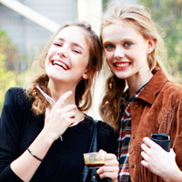 欧美女生微信个性头像 我最怕在我想要放弃的时候你又对我微笑