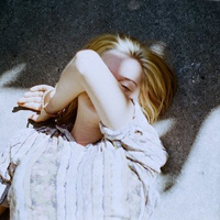 伤感欧美的女生微信头像 你会不会想起我我对你的迁就