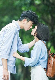 同一系列的森系微信情侣皮肤意境 来我的长街做我的故人