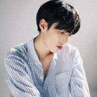 思念一个人的男生唯美意境头像 谁都会累如果付出只是浪费