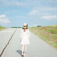 失恋后伤感的微信空间图片 关系在好也拦不住时间和距离