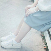 2022春季出游优雅女生微信图片 悲伤都扎着靓丽蝴蝶结