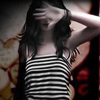 伤感女生微信空间大图模块_没人值得我们悲伤