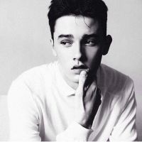 超有feel的欧美男头像2022 喜欢一个人藏得越久陷得越深