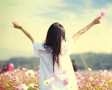 与成熟有关的坚强个性签名 女生坚强微信签名励志版