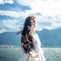 森系小清新女生微信头像2022 心是个连自己都控制不了的东西