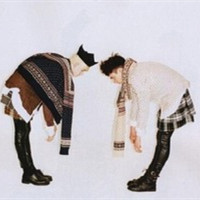 比较酷的微信霸气兄弟说说大全 在毕业照上陪着你笑的人