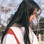 森系学院风美女头像最新版本 独自承受掩住伤口