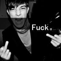 帅气男生竖中指头像霸气酷酷的 我的骄傲自己打造