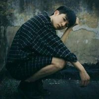 有点颓废的男生头像最新 安静也是一种心情