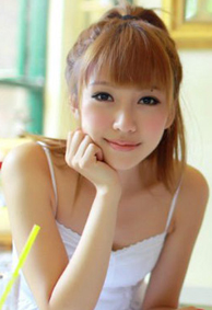 唯美微信性感背景皮肤 好看的大眼睛长发美女透明皮肤