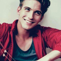 帅气欧美范男生头像最新版 这段感情根本就不值得