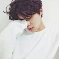 最新男生帅气忧郁系头像 过去与未来都离自己很遥远