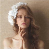 戴花的欧美女生头像气质范 落花非无意却只随波流