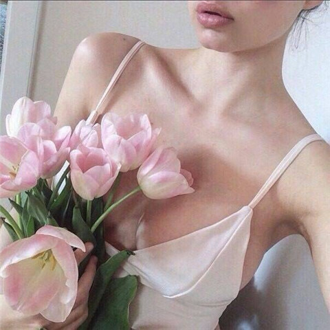 480x480图片快手头像女生性感的 快手女生头像唯美性感撩人