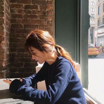 好看有意境的女生微信个性头像长发 你那么强别最后败在感情上