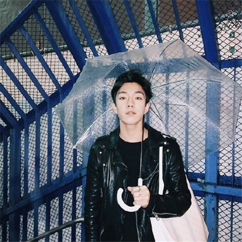 男生头像480x480快手专用伤感 也许你爱自由我却更爱你