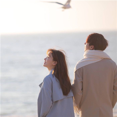 清新唯美情侣头像一男一女2022 别恃宠而骄别卑贱讨好