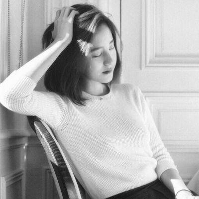 微信黑白头像女生伤感图片 可怜的疑心病用感情杀了感情