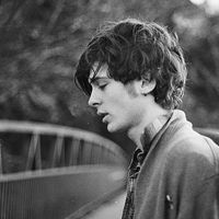 2022微信签名男生简单阳光显气质 热情和爱情总是很难区分