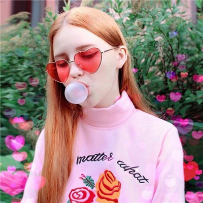 2022好看的美女微信头像欧美风 去你去过的城市吹你吹过的风