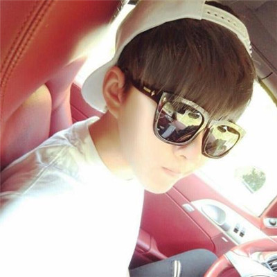 超拽头像2022男生戴墨镜头像大全 给不了你嫁衣绝不碰你内衣