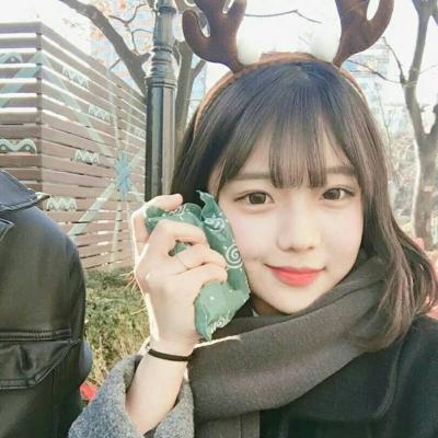 最潮最好看短发萌妹子头像2022 回忆淹没我们时间拆散我们