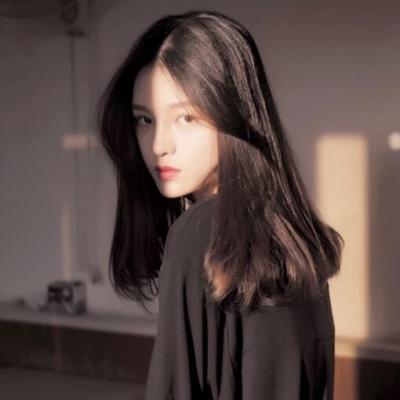 2022最新微信头像女生高冷伤感 把心放冷一点把无情发挥好一点