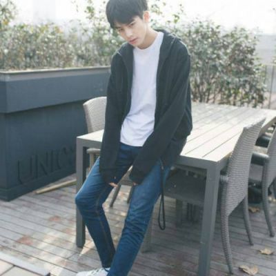 2022最新微信头像男生帅气高冷 人见多了才发现狗的可爱