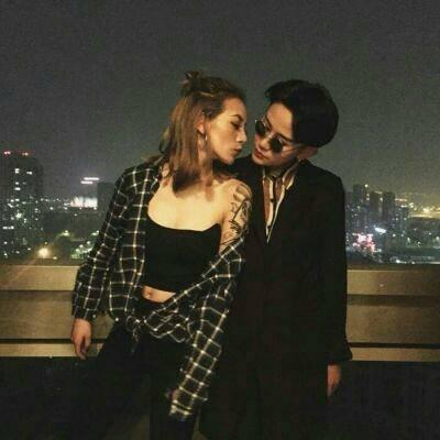 2022微信个性情侣头像一男一女霸气超拽拽 只要是你我都认栽