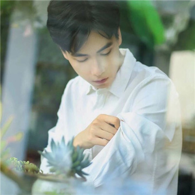 失落伤感头像男高清无水印 一个人陷入深深的沮丧与失落